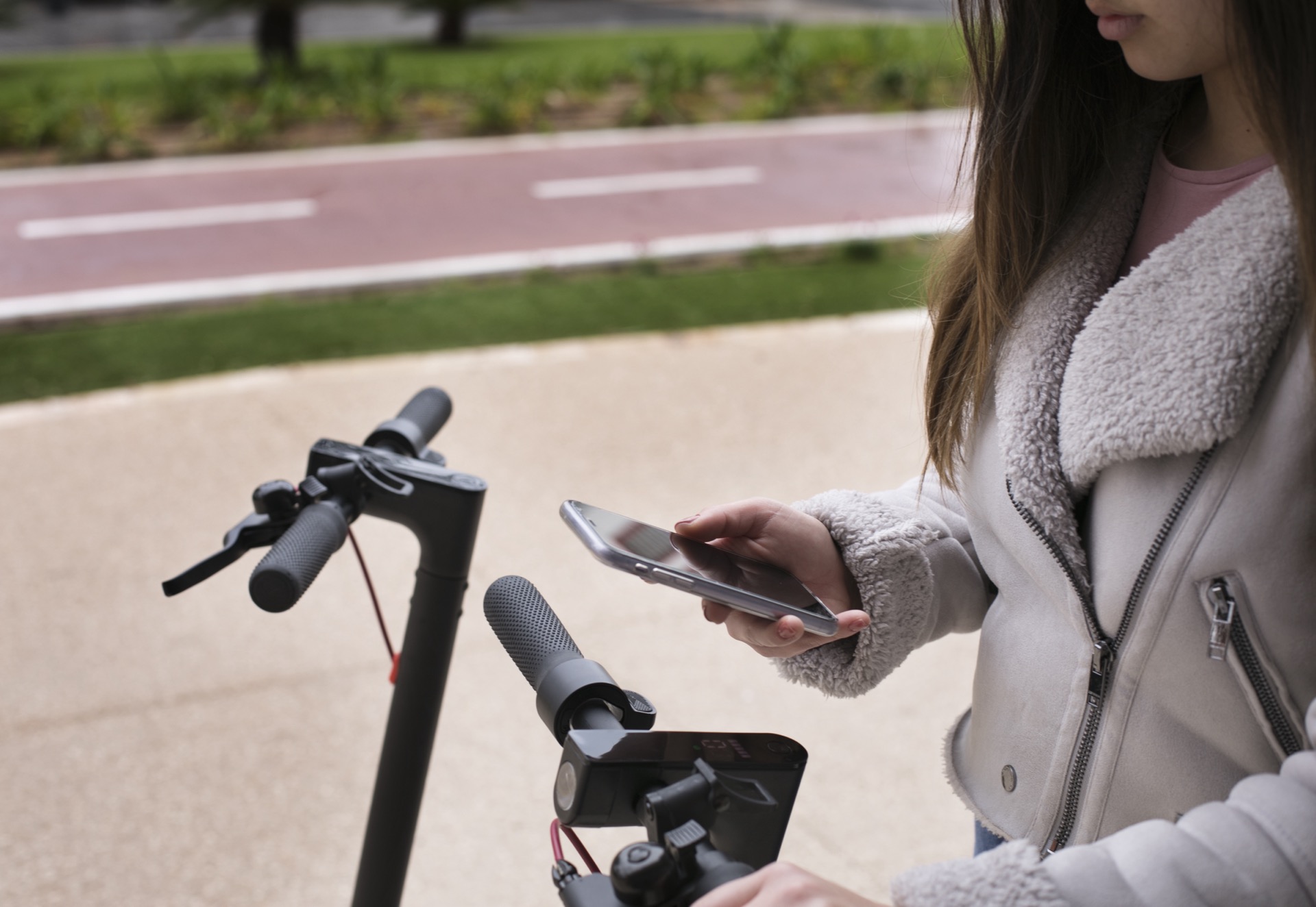 BLE-Enabled Bike Stand Controller (MVP)